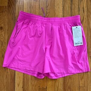 Lululemon- Pace Breaker Short 5" No Liner